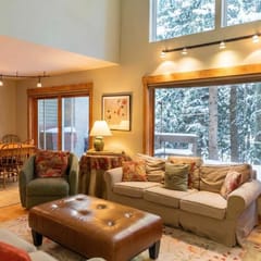 1117 Broken Lance Dr