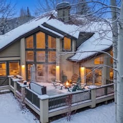 125 Castle Peak B