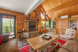 547 Wapiti Rd - Image 3