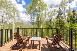 547 Wapiti Rd - Image 2