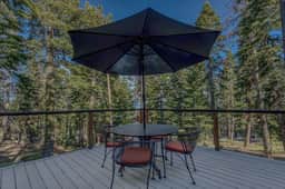 930 Sky Way - Image 5