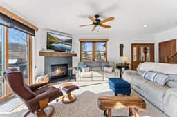 19 Oak Ln - Image 3