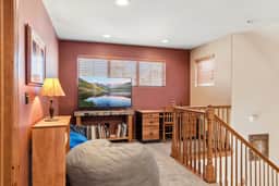 19 Oak Ln - Image 5
