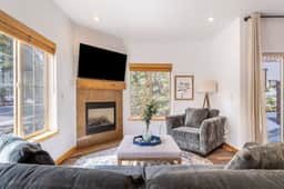 8703 Trout Ave - Image 2