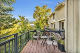470 Woodside #4 - Image 5