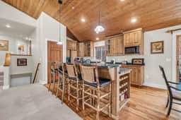 2136 Euston Dr - Image 3