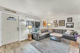 195 Lake Forest Glen - Image 5