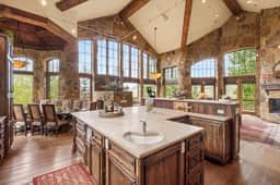 150 Double Eagle Dr - Image 3