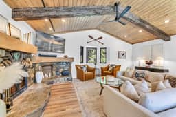 930 Carnelian Cir - Image 3