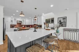 297 Deer Valley Dr - Image 2