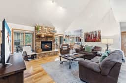 1508 Legend Lake Cir - Image 2