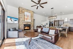 17 Vendette Rd - Image 2