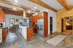 66 Davis Ct - Image 2