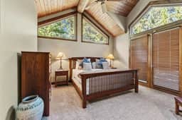 1946 Highlands Dr - Image 3