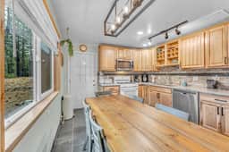 405 Chinquapin Ln - Image 2