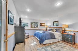 3658 La Crosse - Image 3