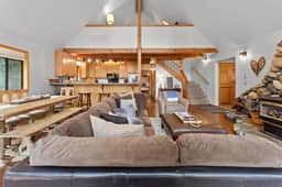 683 Midiron Ave - Image 2