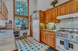 3185 Panorama Dr - Image 2
