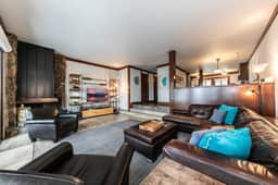 41 Tahoe Tavern - Image 3