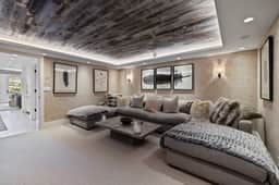 572 Woodside Ave - Image 3