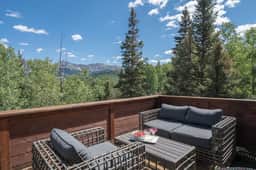 110 Hood Park - Image 3