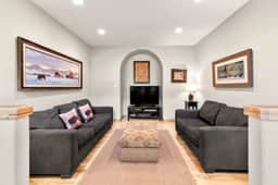 21 Mountain View - Image 3