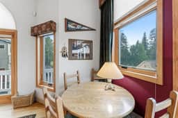102 Lincoln Ave - Image 2