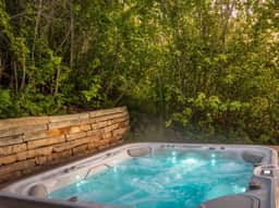 834 Eagle Dr - Image 3