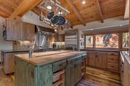 4130 N Lake Blvd - Image 3