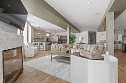 Skyline 300 – The Shaker - Image 4