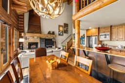 110 Lodges ln - Image 3