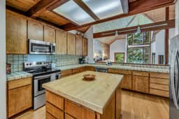 4070 N Lake Blvd - Image 3