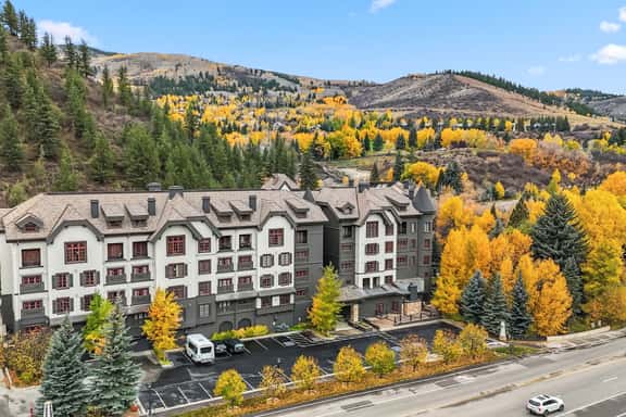 Ascent Residence #206 - Image 1