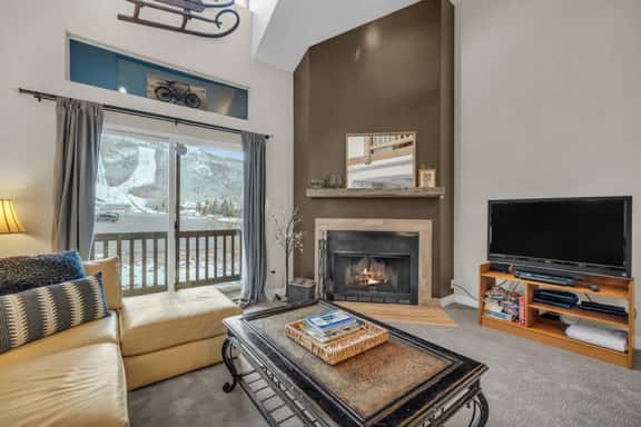 Powder Pointe 302B - Image 1
