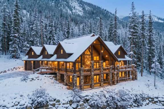 790 Whispering Pines - Image 1