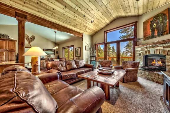 3050 Fabian Way - Image 1