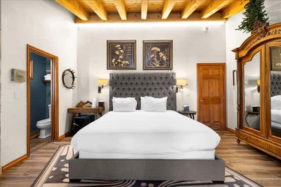 Wildwood Canyon Inn: Pine Crest - Image 1