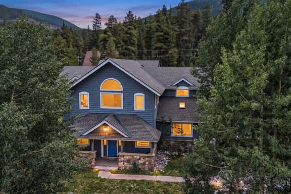 21 Mountain View - Image 1