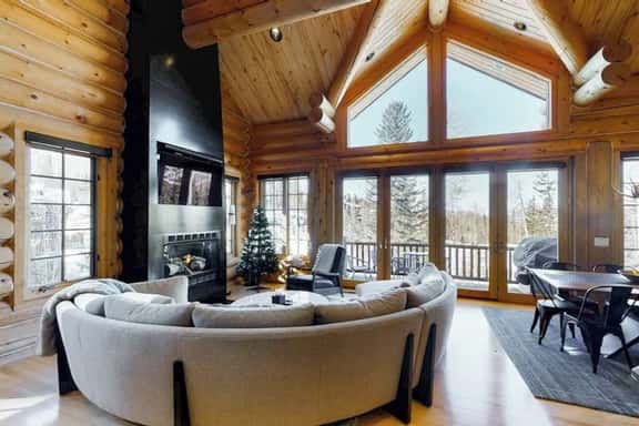 108 Lodges Ln - Image 1