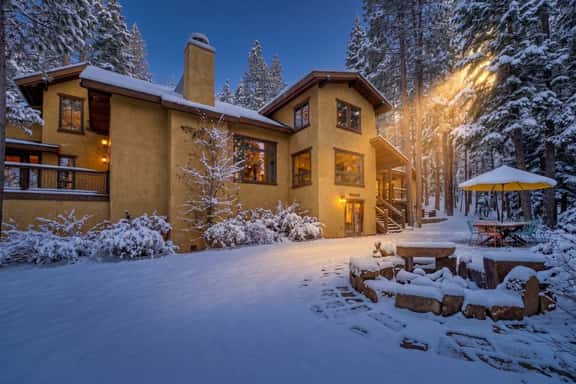 11080 Laurelwood Dr - Image 1