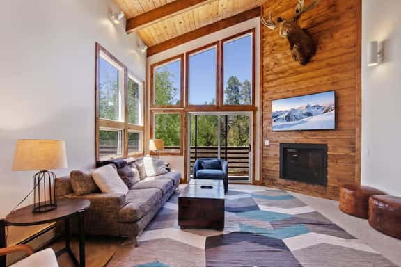 215 Briar Rose - Image 1