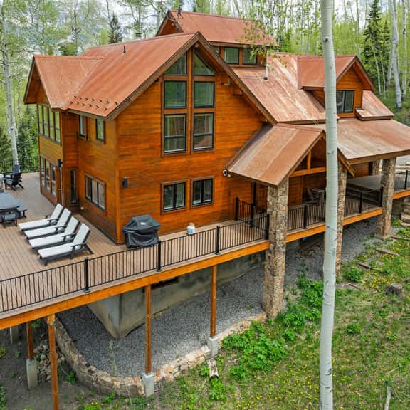 547 Wapiti Rd - Image 1