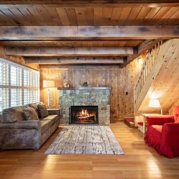 2625 Cedar Ln - Image 1