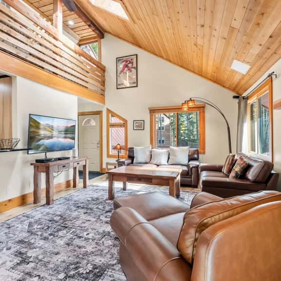 620 White Cloud - Image 1