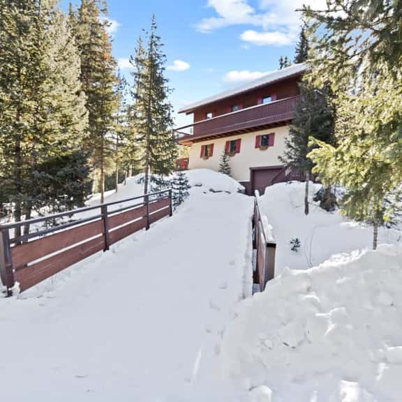 48 Gregory Cir - Image 1