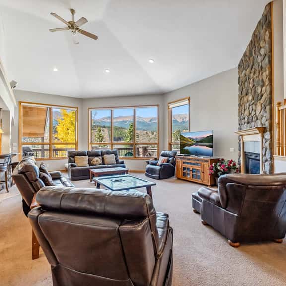 35 Fletcher Ct - Image 1