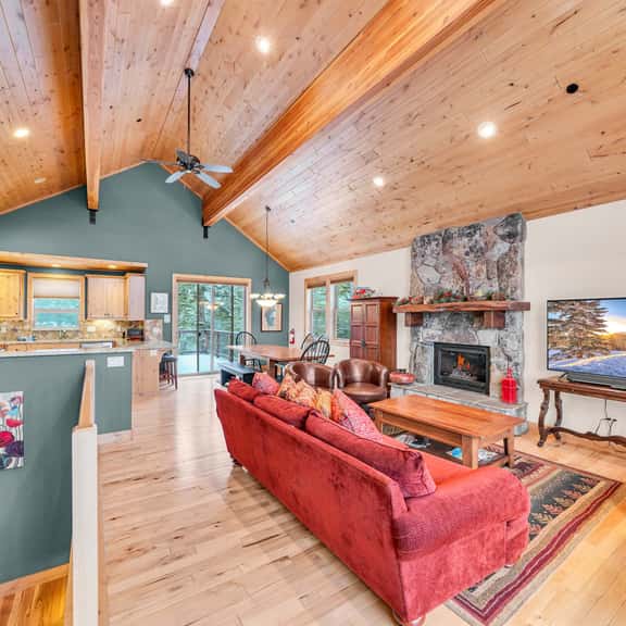 8897 Glen Dr - Image 1