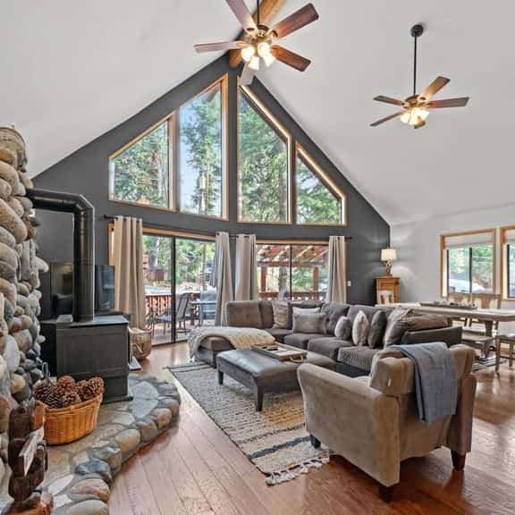 683 Midiron Ave - Image 1
