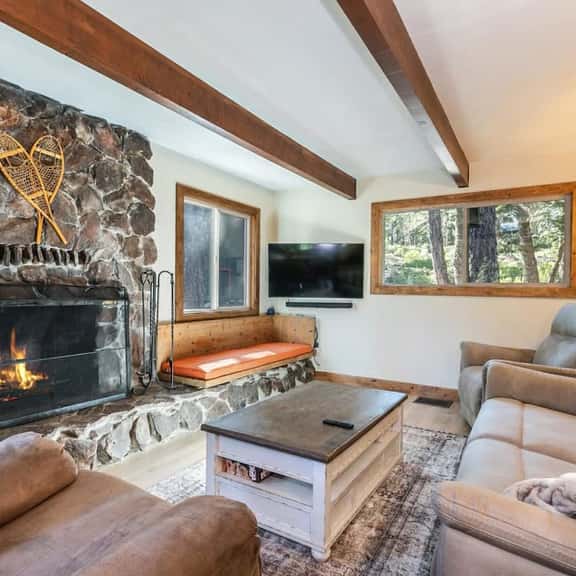460 Grouse Dr - Image 1
