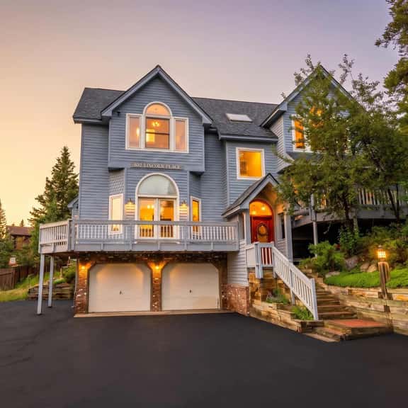 102 Lincoln Ave - Image 1